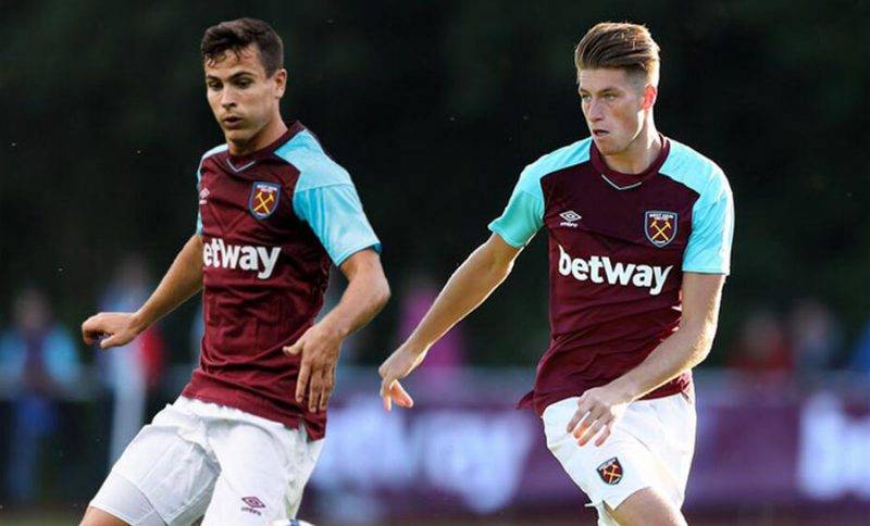 球迷们心潮 球迷们心潮